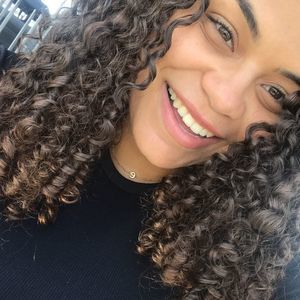 Meet your Posher, Emilly